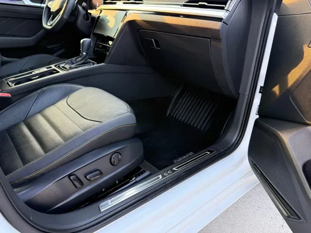 Volkswagen CC — Фото автомобиля 16