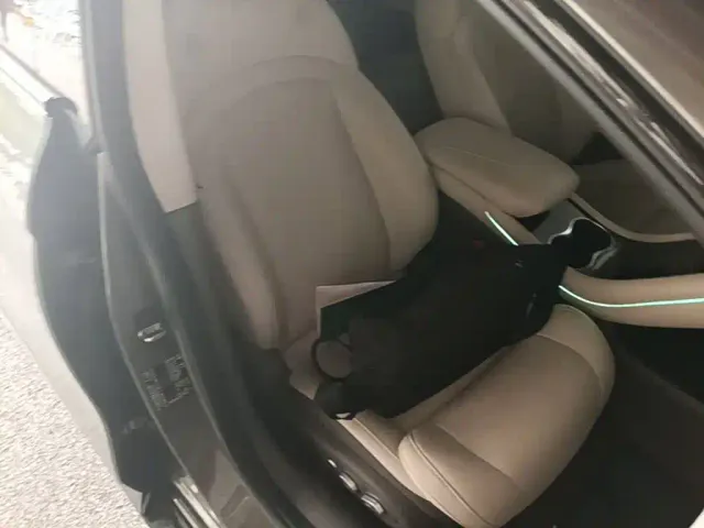 IM Motors L7 — Фото автомобиля 18