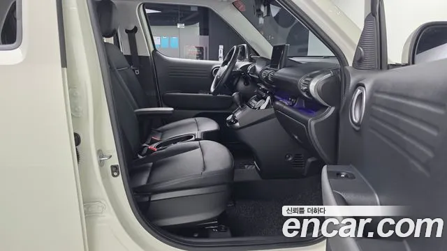 Hyundai Casper Casper Turbo Essential — Фото автомобиля 10