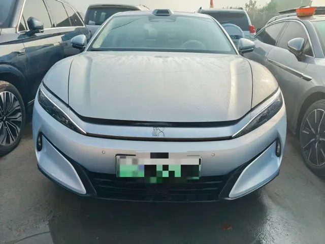 BYD Han L — Фото автомобиля 2