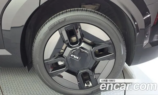 Kia EV9 — Фото автомобиля 6