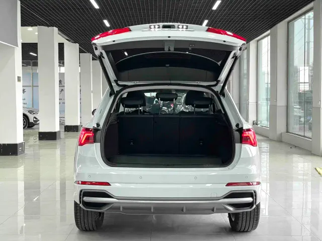 Audi Q3 — Фото автомобиля 15