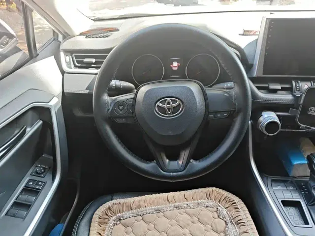 Toyota Wildlander — Фото автомобиля 6
