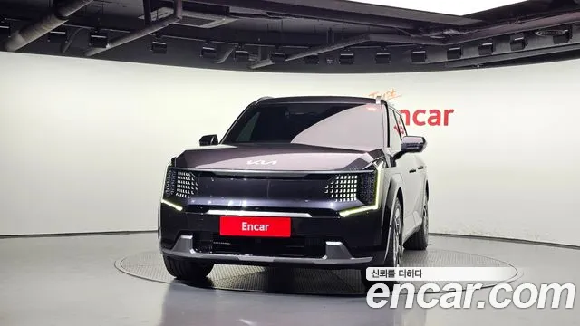 Kia EV9 — Фото автомобиля 3
