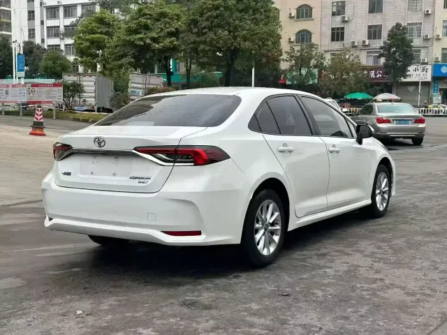 Toyota Corolla — Фото автомобиля 6