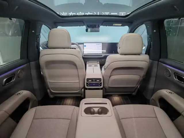 Li Auto i6 — Фото автомобиля 6