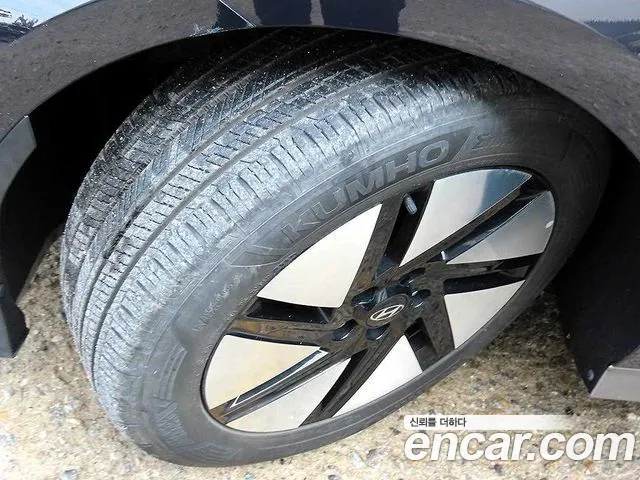 Hyundai Ioniq 6 — Фото автомобиля 20