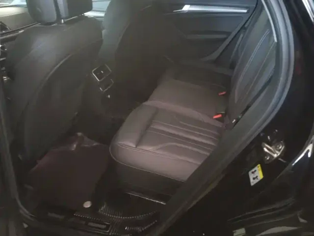 Audi Q5L — Фото автомобиля 11