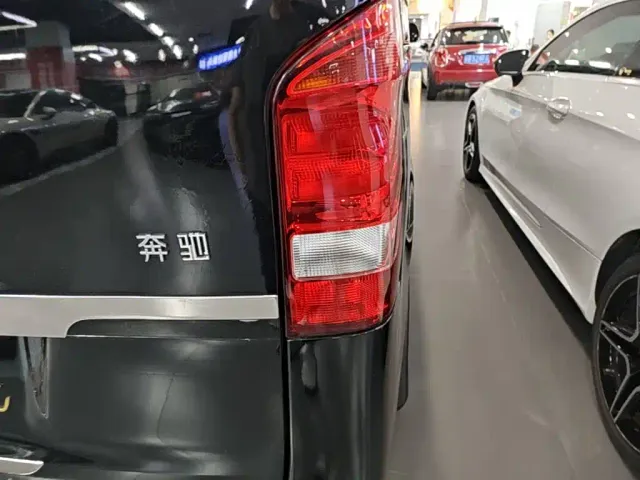 Mercedes-Benz Vito — Фото автомобиля 7