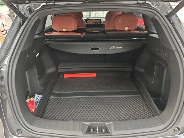 Changan CS75 Plus — Фото автомобиля 18