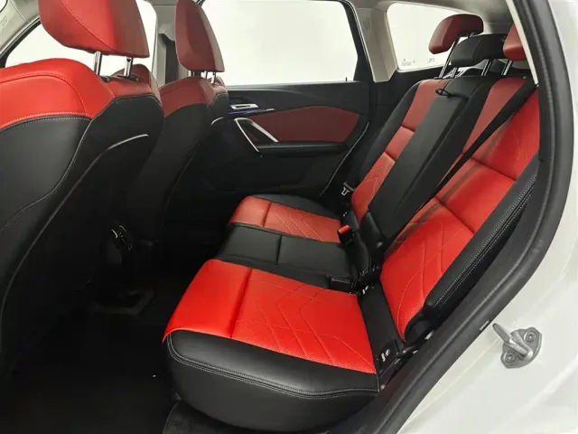 BMW X1 — Фото автомобиля 13
