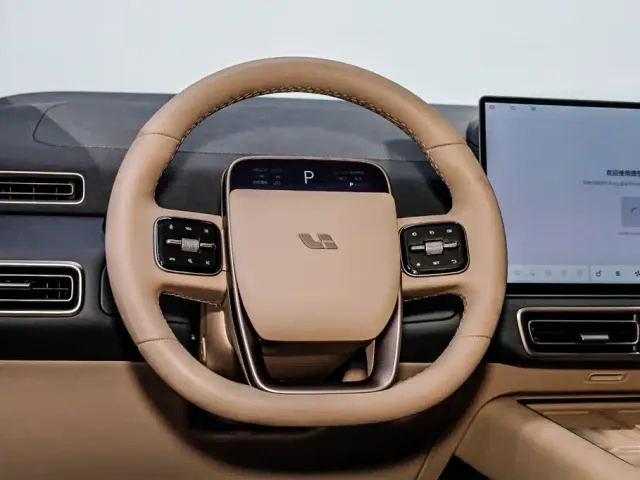 Li Auto MEGA — Фото автомобиля 25