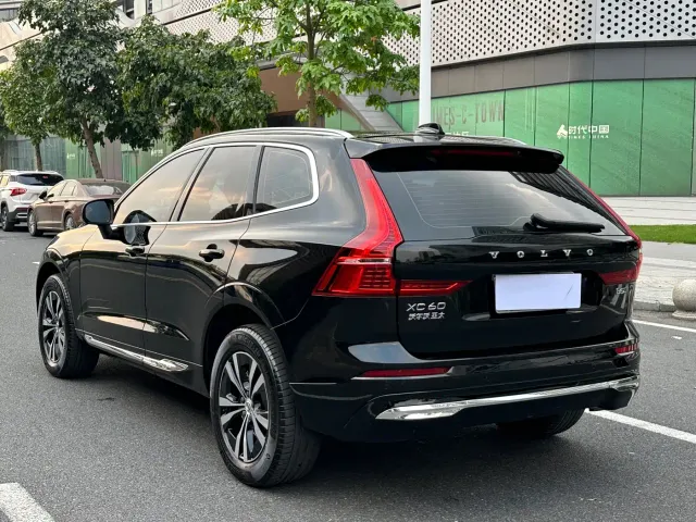 Volvo Volvo XC60 2024 B5 AWD Zhiyi Luxury Edition — Фото автомобиля 19