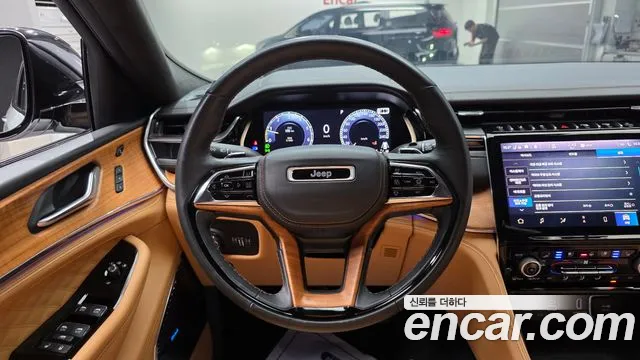 Jeep Cherokee Grand Cherokee(WL) L 3.6 Summit Reserve — Фото автомобиля 13