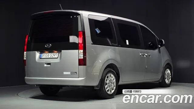 Hyundai Staria — Фото автомобиля 2