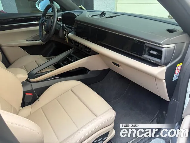 Porsche Macan — Фото автомобиля 19