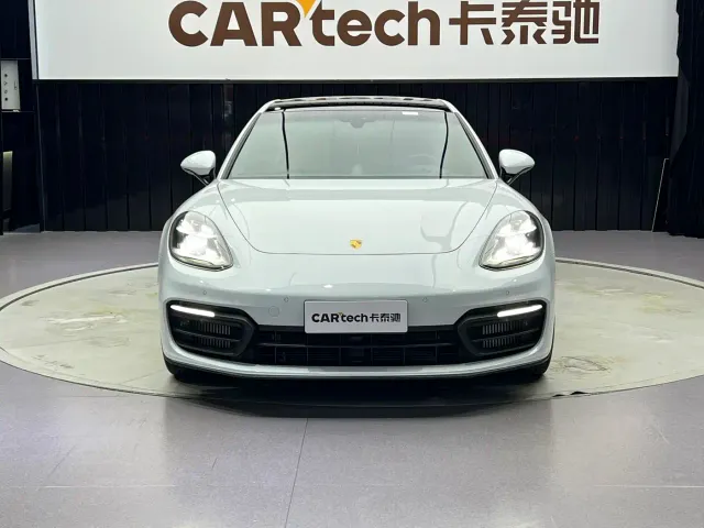 Porsche Panamera — Фото автомобиля 3