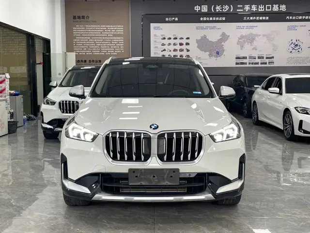 BMW X1 — Фото автомобиля 2