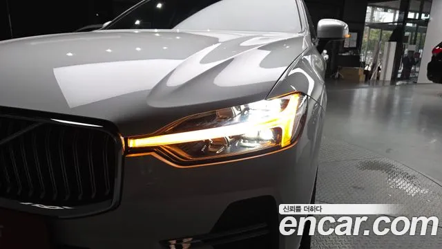 Вольво XC60 — Фото автомобиля 20