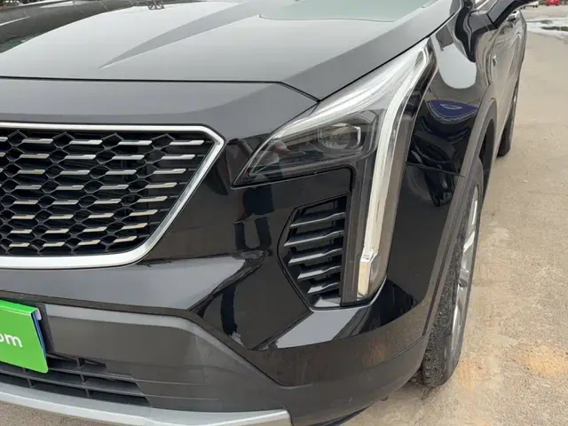 Cadillac XT4 — Фото автомобиля 2