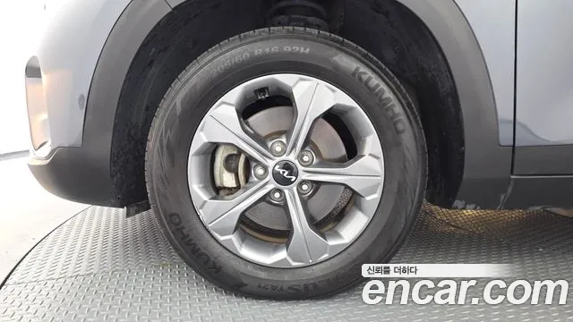 Kia Seltos — Фото автомобиля 5