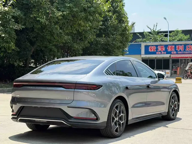 BYD Han — Фото автомобиля 13