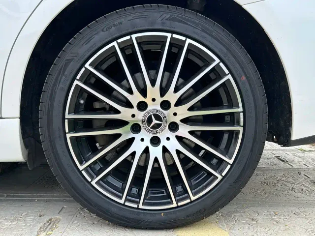 Mercedes-Benz C-Class — Фото автомобиля 15