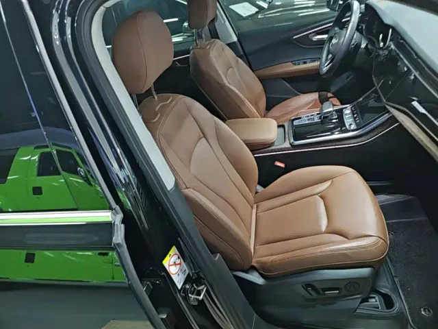 Audi Q7 — Фото автомобиля 24