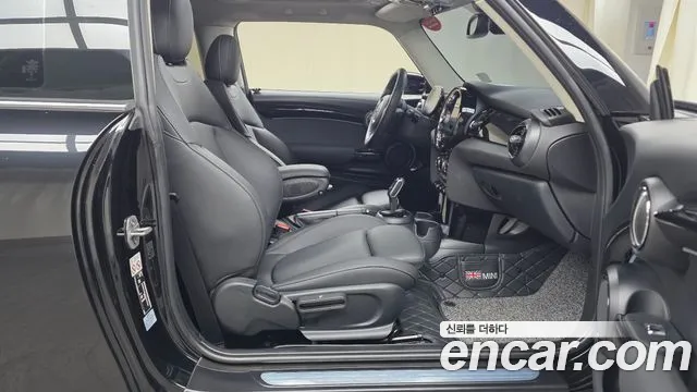 Mini Cooper Cooper Classic Plus — Фото автомобиля 26