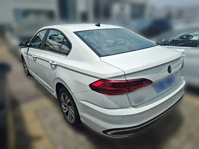 Volkswagen Bora — Фото автомобиля 8