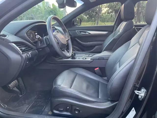 Cadillac CT5 — Фото автомобиля 14