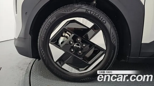 Kia EV3 — Фото автомобиля 5