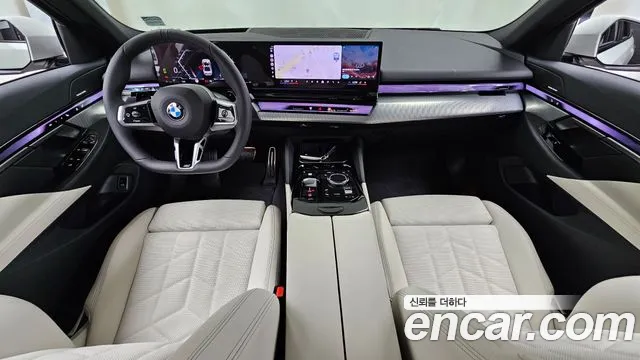 BMW 5 Series G60 — Фото автомобиля 10