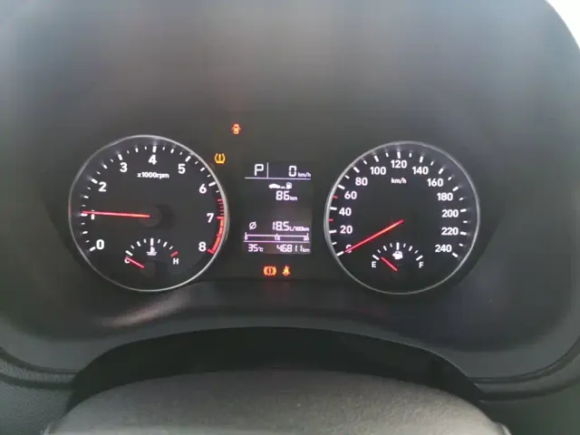 Hyundai Elantra — Фото автомобиля 11