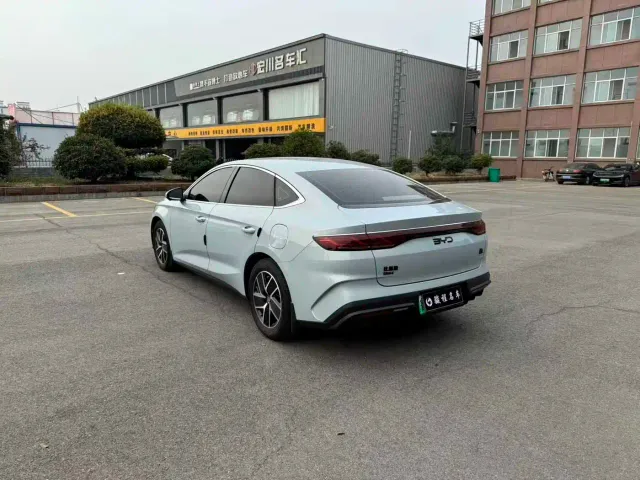 BYD Qin L — Фото автомобиля 4