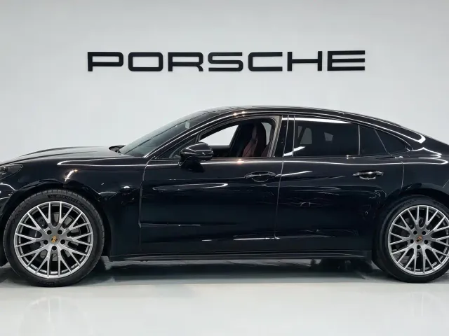 Porsche Panamera — Фото автомобиля 3