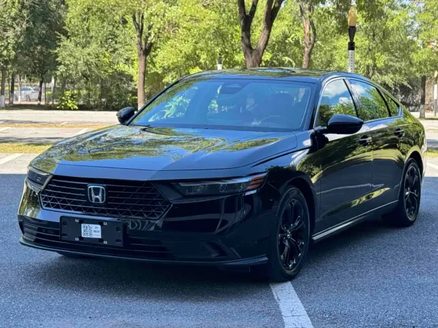 Honda Accord — Фото автомобиля 3