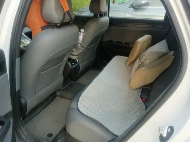 Geely Galaxy L6 — Фото автомобиля 11