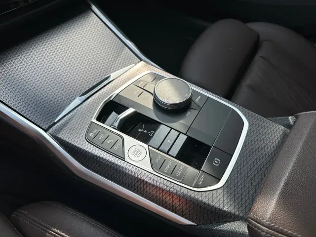 BMW 3 Series — Фото автомобиля 7