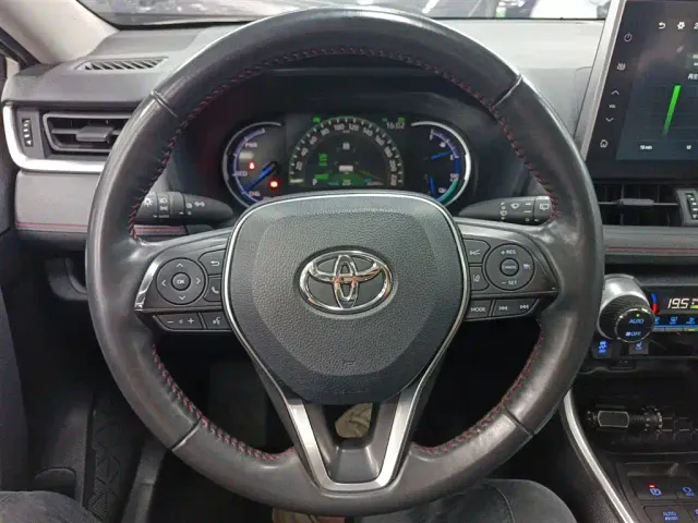 Toyota Wildlander — Фото автомобиля 10