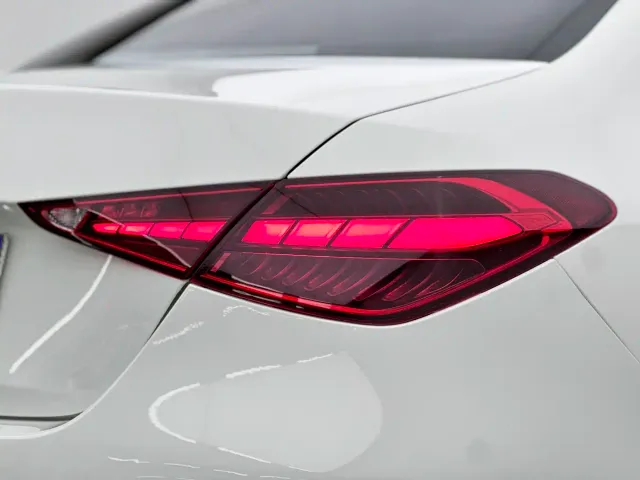 Mercedes-Benz C-Class — Фото автомобиля 15