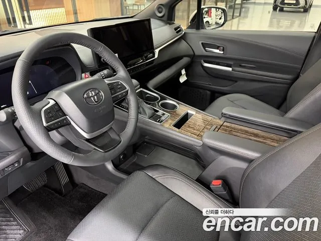 Toyota Sienna Generation 4 — Фото автомобиля 14