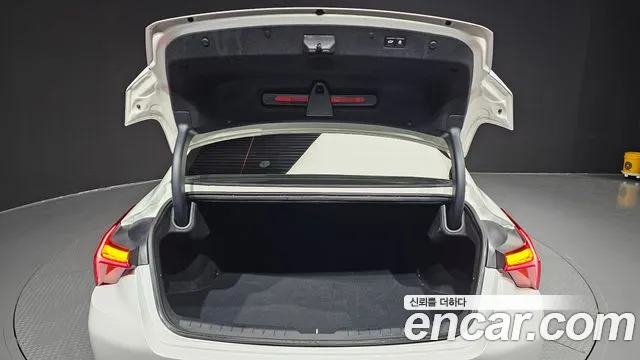 Kia K8 K8 Hybrid — Фото автомобиля 26