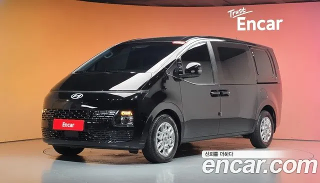 Фотография автомобиля — Hyundai Staria