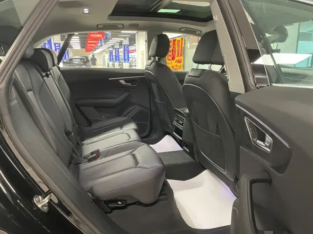 Audi Audi Q8 2023 55 TFSI Luxury Sport — Фото автомобиля 13