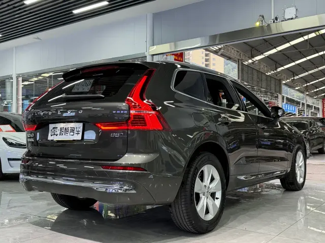Volvo XC60 — Фото автомобиля 9