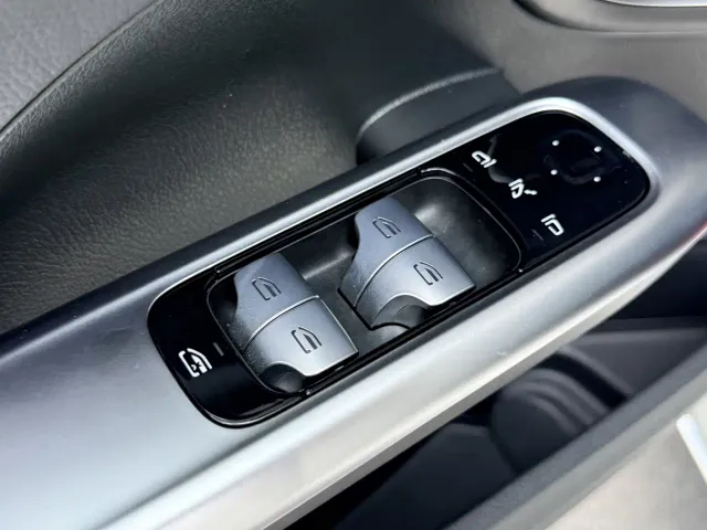 Mercedes-Benz C-Class — Фото автомобиля 19