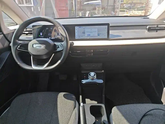 Geely Geometry E Firefly — Фото автомобиля 9