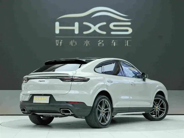 Porsche Cayenne — Фото автомобиля 4