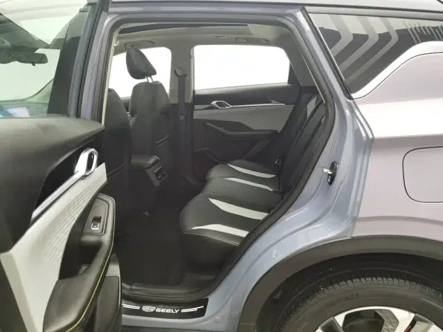 Geely Binyue — Фото автомобиля 15